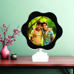 Brother's Flower-Shaped LED Frame